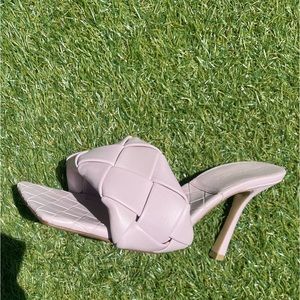 Bottega Veneta “Lido mule sandal” in lavendar, size 38.5